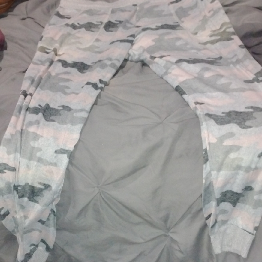 Secret Treasures Gray Jogger Pants